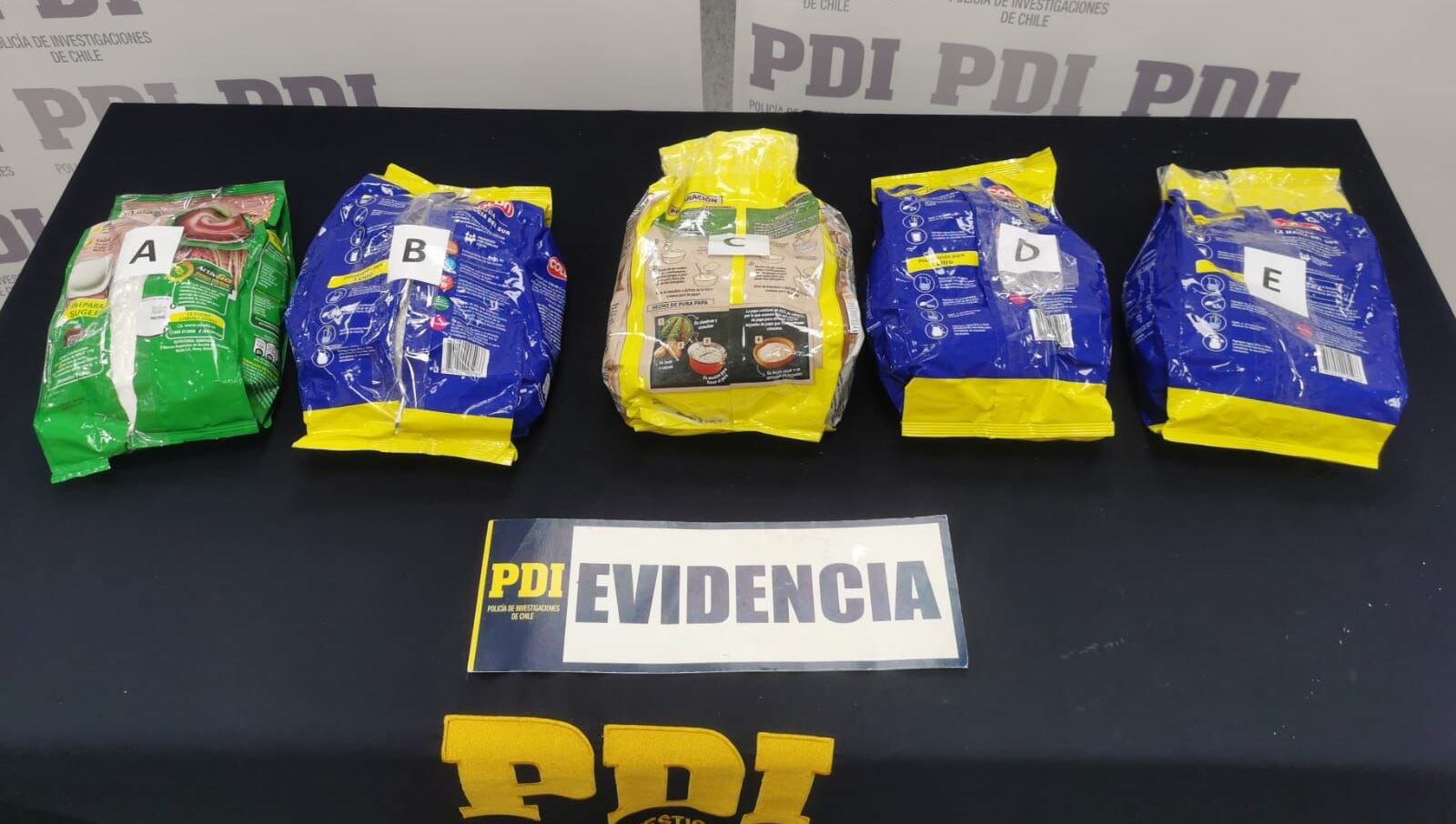 PDI, tráfico de drogas, 14 kilos de cocaína, Bélgica, droga en bolsas de leche, banda trasnacional