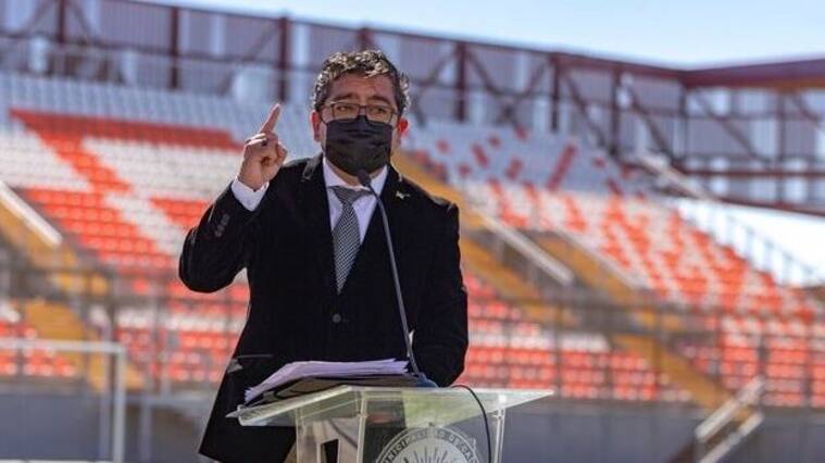 Eliecer Chamorro, alcalde de Calama: "Estamos en un buen escenario para recibir a la selección"