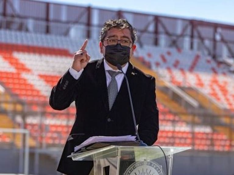 Eliecer Chamorro, alcalde de Calama: "Estamos en un buen escenario para recibir a la selección"