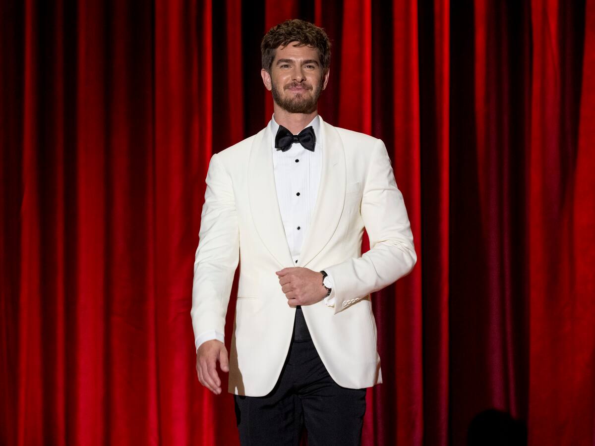 Destacada actriz chilena relata incómodo encuentro con Andrew Garfield: “Habíamos hecho eye contact”