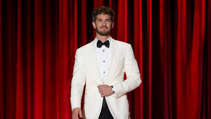 Destacada actriz chilena relata incómodo encuentro con Andrew Garfield: “Habíamos hecho eye contact”