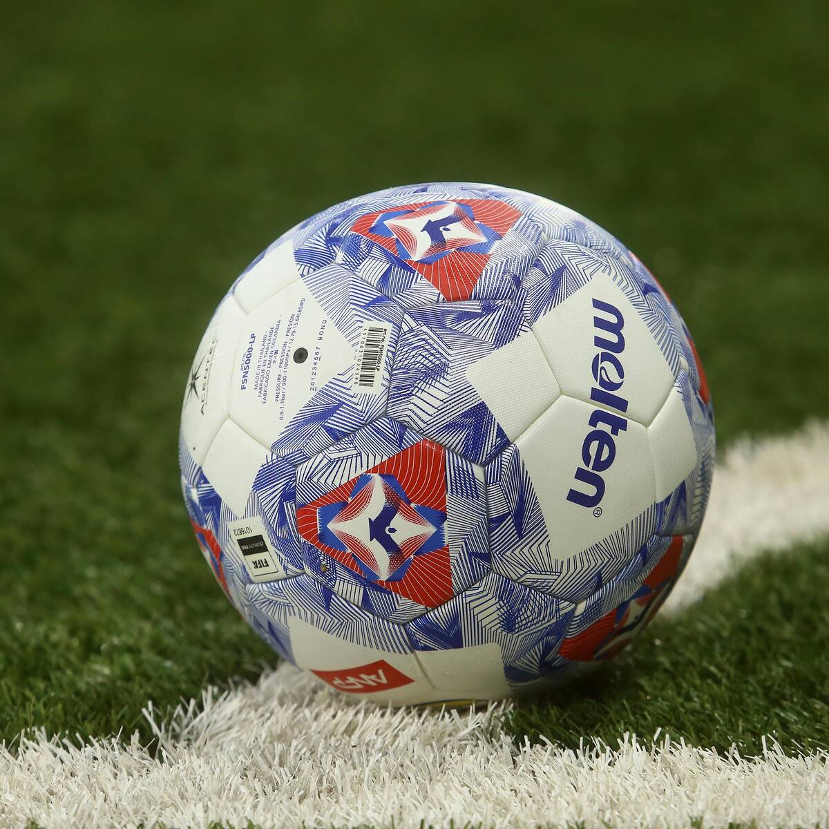 “Sinvergüenzas”: club del fútbol chileno indigna a sus hinchas por el precio de las entradas