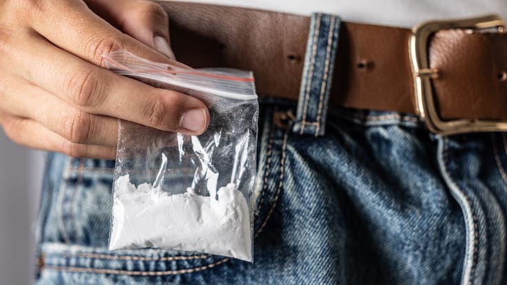 Ranking global sitúa a ciudad de Chile como la tercera con mayor consumo de cocaína en el mundo: supera a Ámsterdam