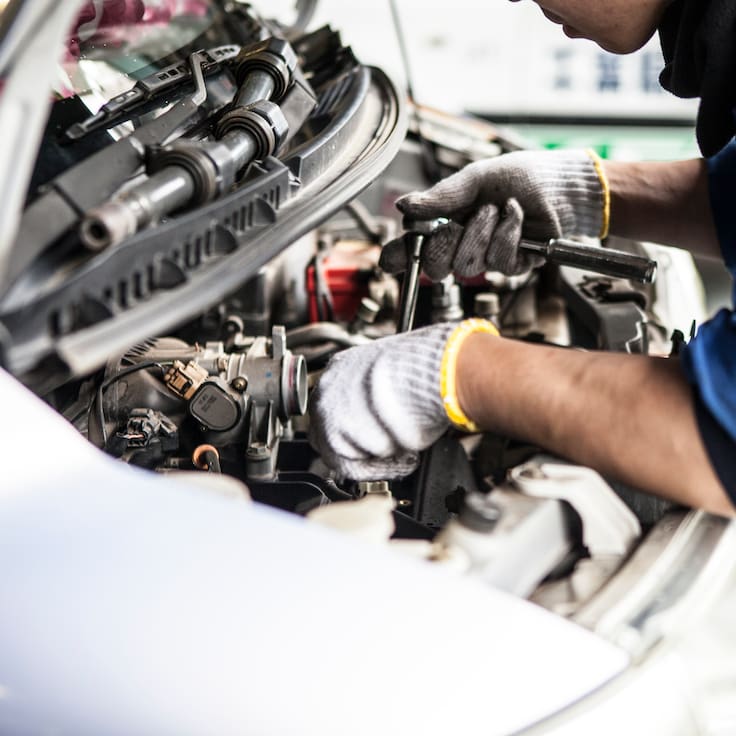 ¿Cuánto se demora arreglar un auto tras un choque en Chile? Hay diferencias claves según la CMF