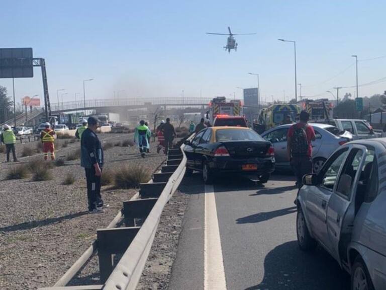 Accidente múltiple se registró en autopista Vespucio Sur: 11 vehículos se vieron afectados