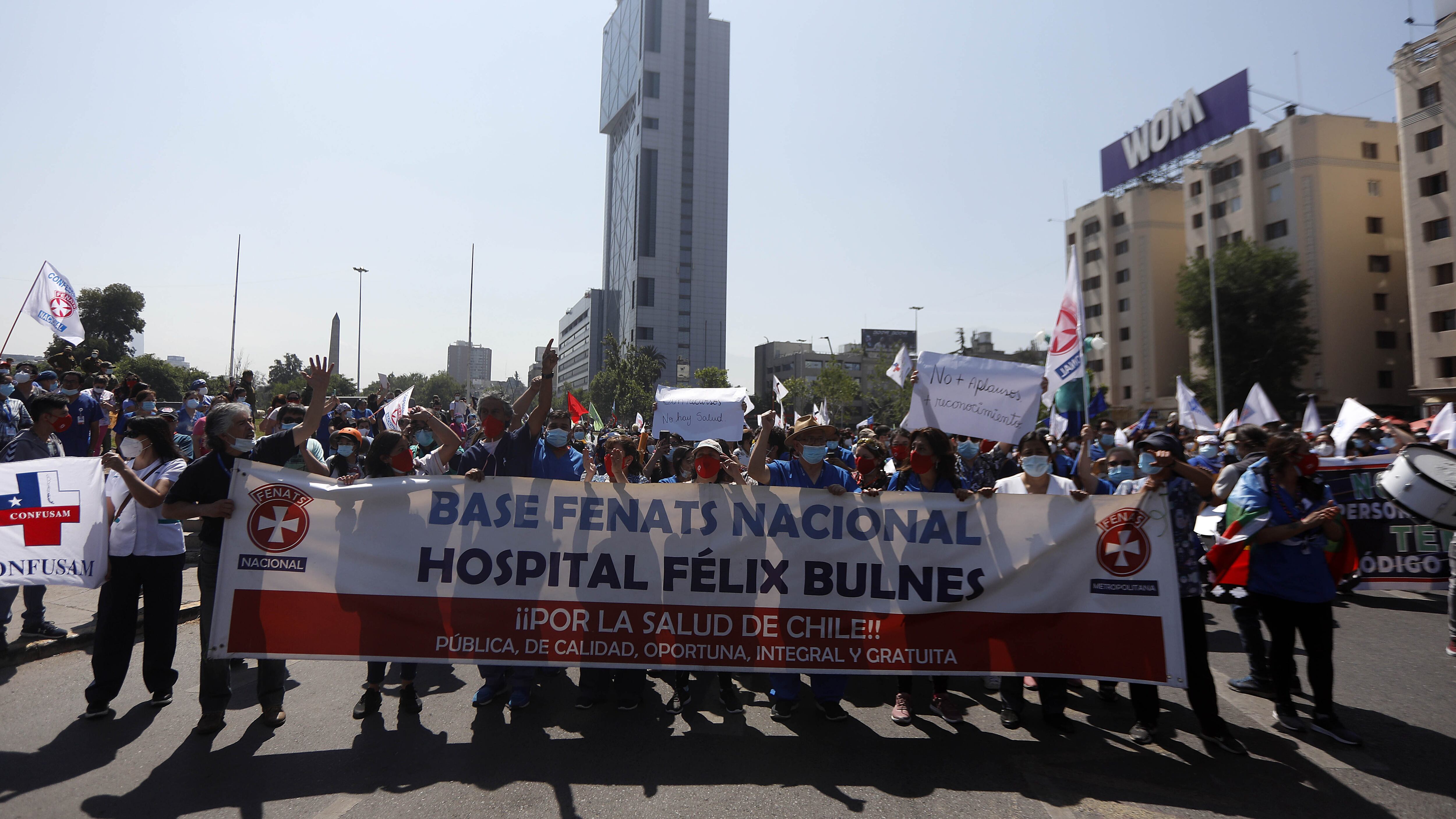 Ministro Paris lamentó paralización de gremios de la salud