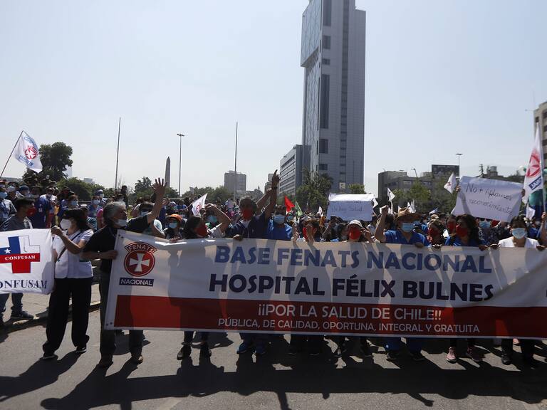 Ministro Paris lamentó paralización de gremios de la salud