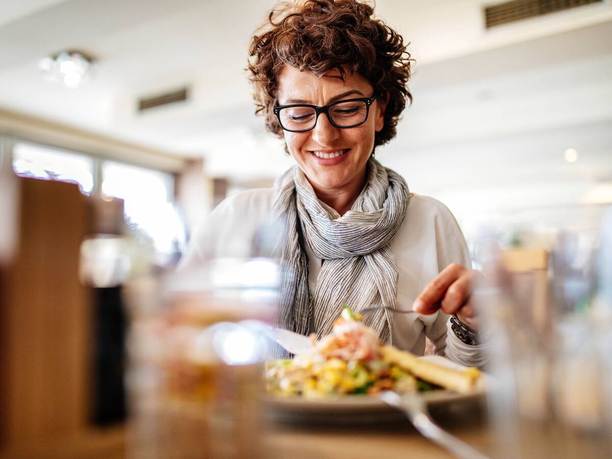 Este simple cambio en la dieta ayuda a quemar grasa y acelerar el metabolismo después de los 65 años