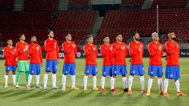 13 de Octubre del 2020/SANTIAGOAlexis Sánchez(), Brayan Cortes() Paulo Díaz() Francisco Sierralta() Sebastián Vegas() Charles Aránguiz() Claudio Baeza() Cesar Pinares() Mauricio Isla() Eduardo Vargas() Arturo Vidal() ,durante el partido valido por la Fase de Grupos 2/18 por la clasificación de Conmebol para la Copa Mundial de Fútbol Qatar 2022, entre Chile vs Colombia, disputado en el Estadio Nacional.
FOTO:FRANCISCO LONGA/AGENCIAUNO