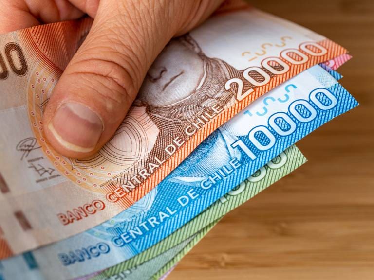 Autoridades extienden bono de acogida para damnificados por incendios: ¿Hasta cuándo se puede postular?