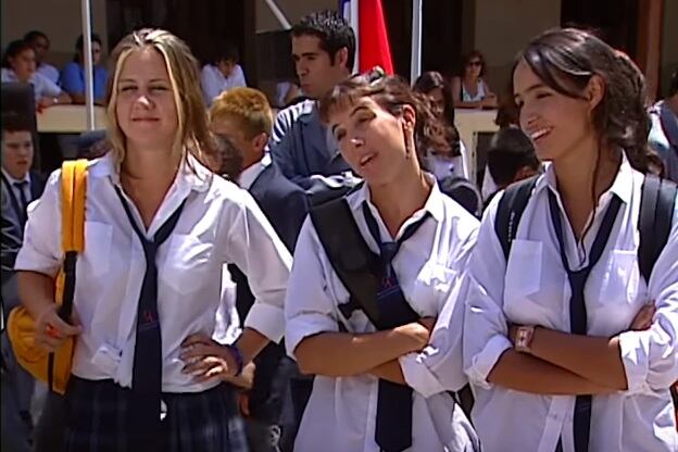 Teleserie «16» | TVN