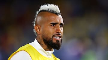 “¿Pero cómo, hue...?”: la llamativa reacción de Arturo Vidal por la salida del DT de América de Cali