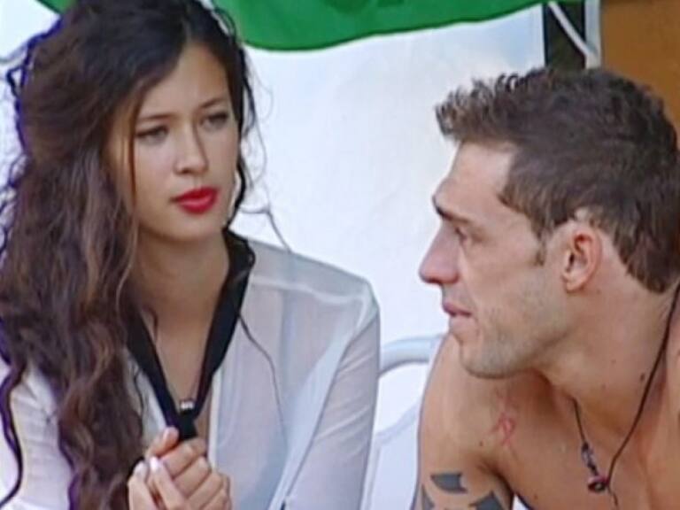 Michelle Carvalho y Joche Bibbó