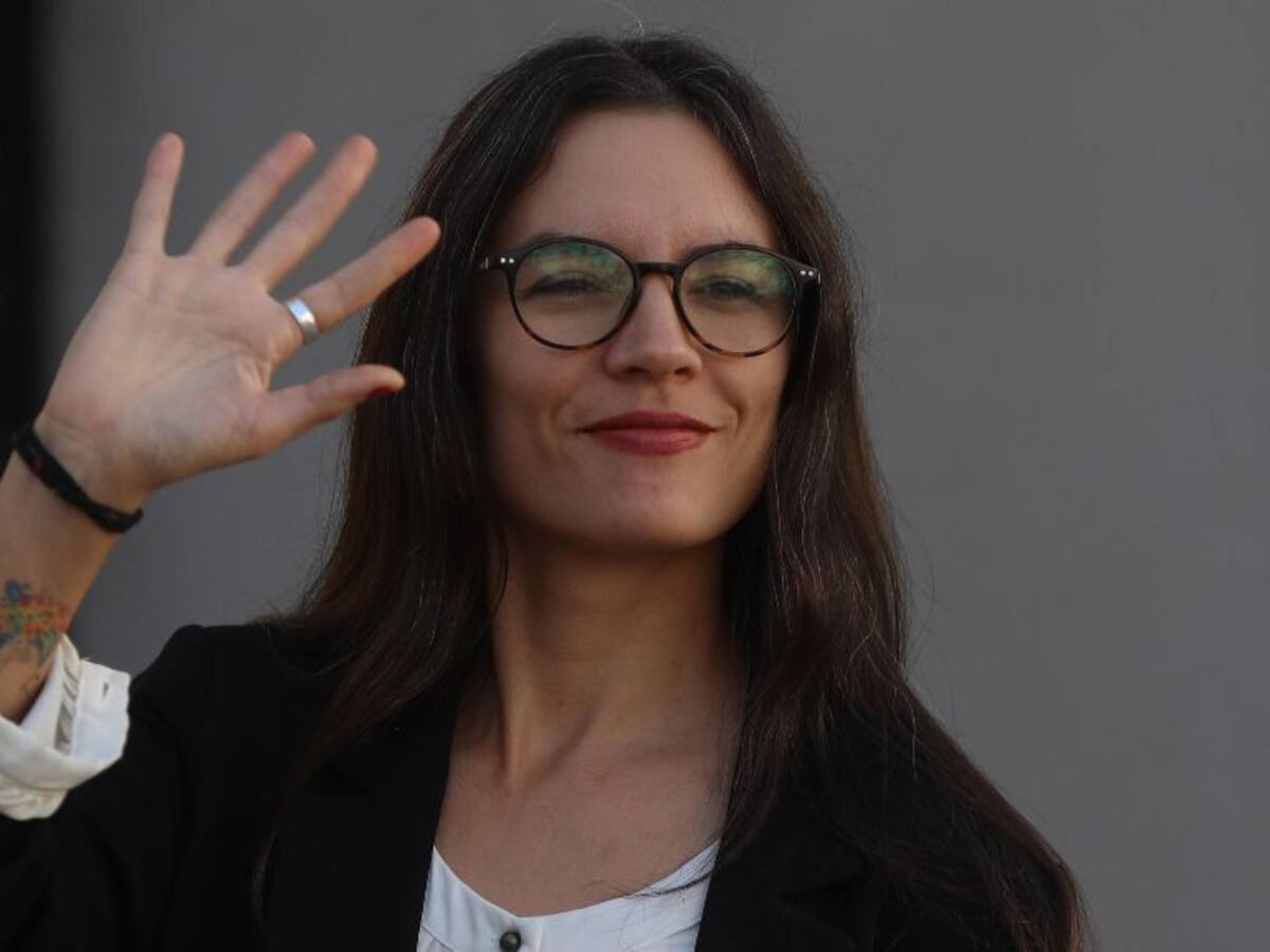 Ministra Camila Vallejo comparte su reflexión después de los dos plebiscitos: “Dejemos el atrincheramiento”