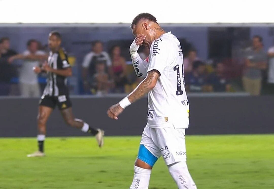 Neymar se vuelve a lesionar en Santos y dejó la cancha llorando