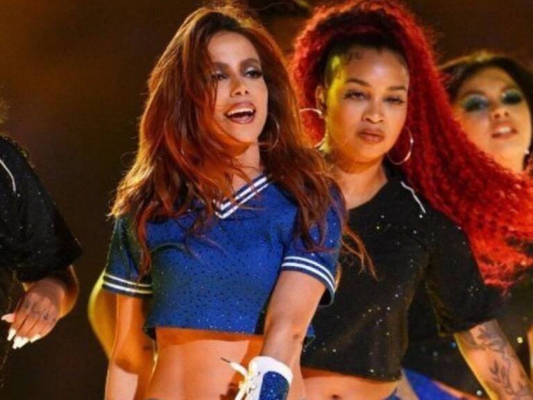 ¡En llamas! Anitta dejó la grande con su sexy presentación en la final de Champions League
