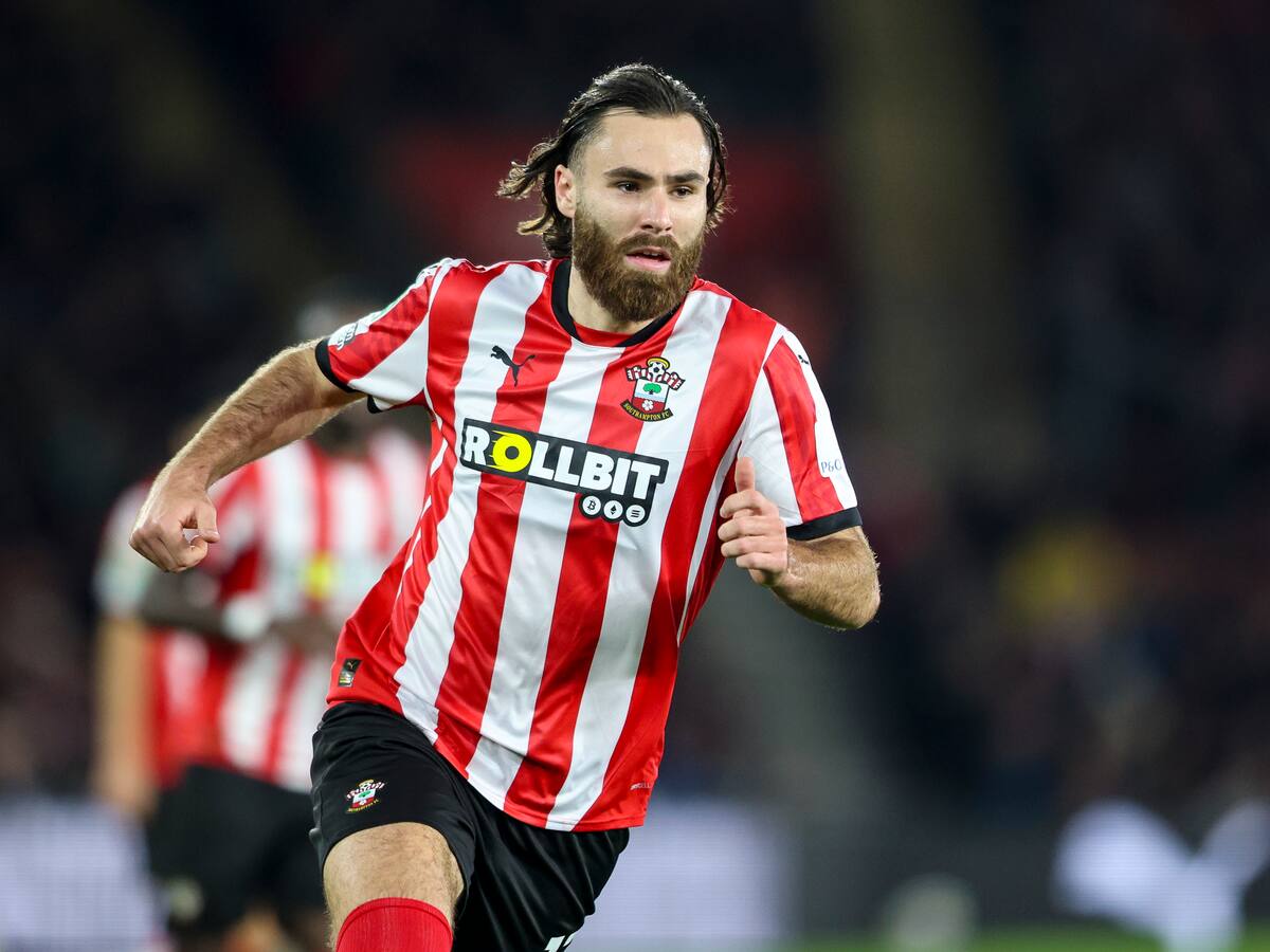 “Ya veremos...”: El aviso del DT de Southampton que pone en duda la continuidad de Ben Brereton