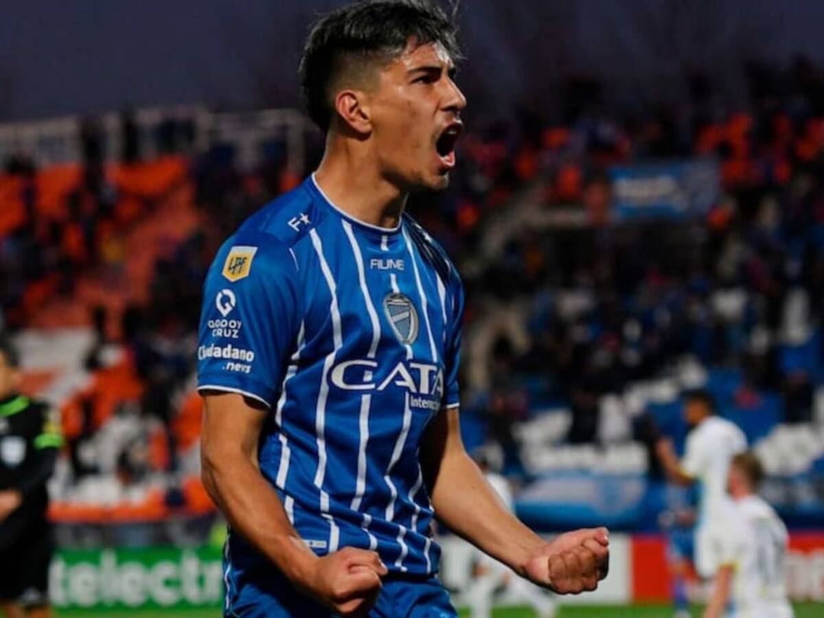 Salomón Rodríguez es oficializado como nuevo refuerzo de Colo Colo