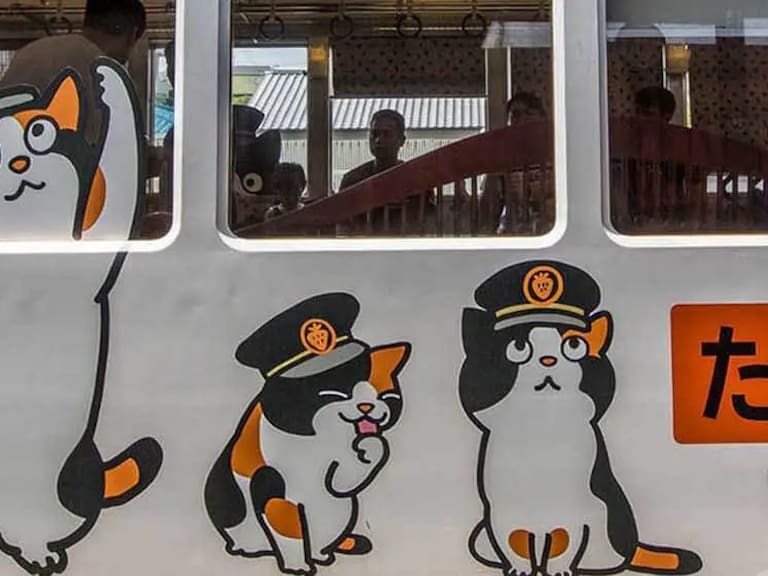 Tama, la gata que salvó una línea férrea en Japón y la convirtió en destino turístico