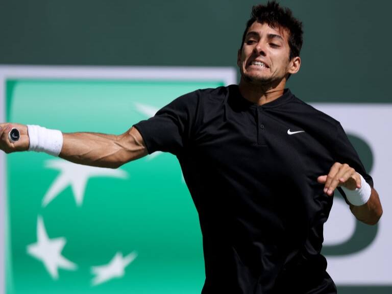 Cristian Garin supera en una batalla a Marcos Girón para avanzar a la segunda ronda de Miami