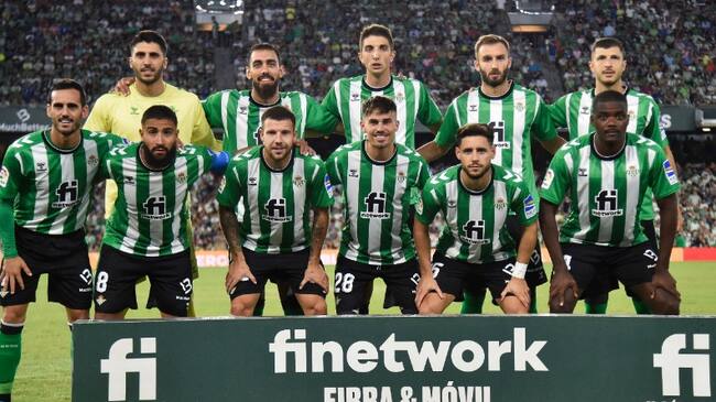 Real Betis podría jugar ante la U de Chile en Santiago