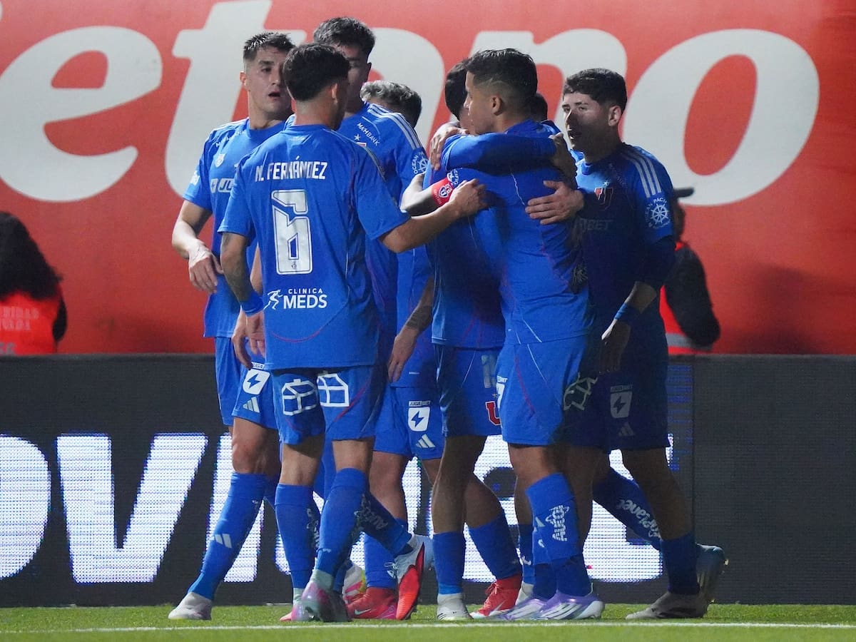 El mercado no se cierra para la U: este es el jugador por el que negocia Azul Azul y el plazo que tienen para inscribirlo