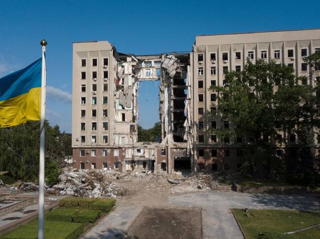 Edificio de la gobernación de Mykolaiv destruido por los bombardeos
