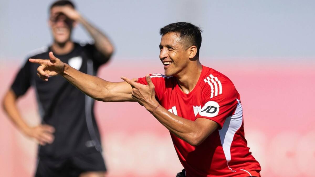 “Ha tomado las riendas…”: Prensa española reacciona a los primeros entrenamientos de Alexis Sánchez en Sevilla