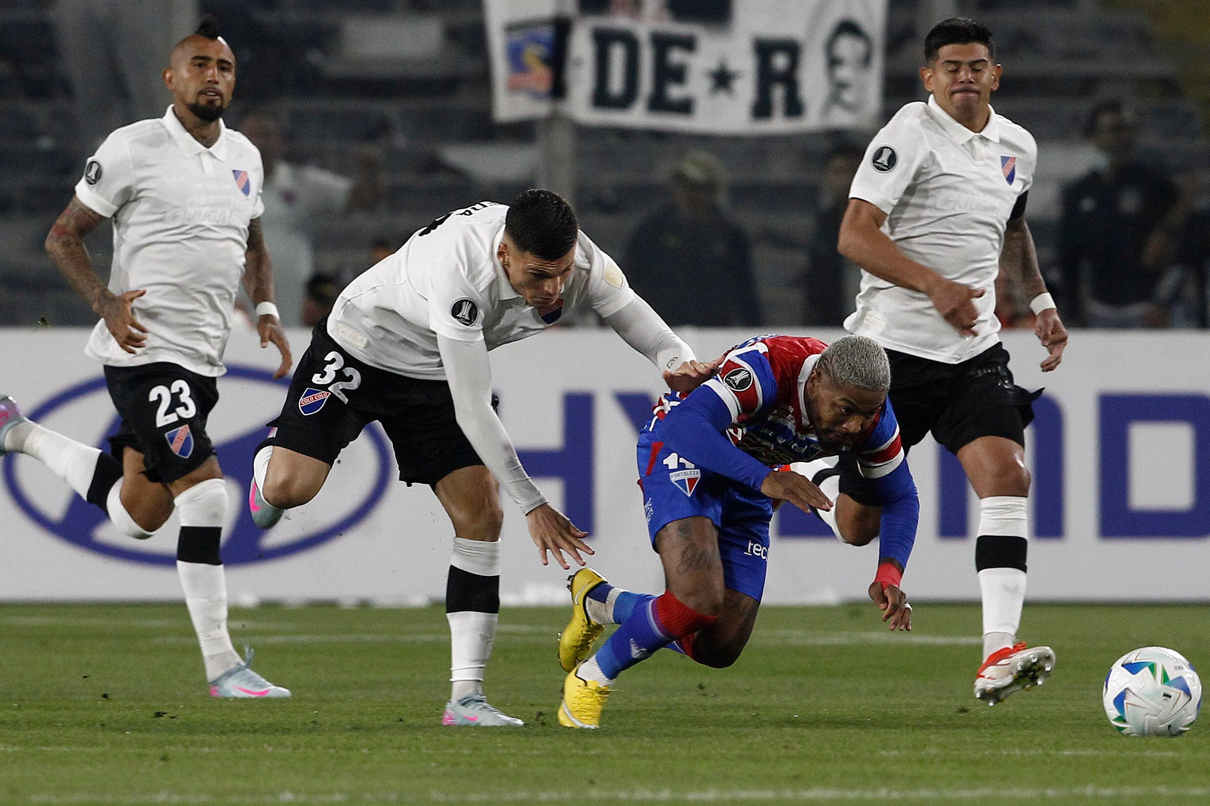 Colo Colo y Fortaleza se miden por Copa Libertadores | Agencia Uno