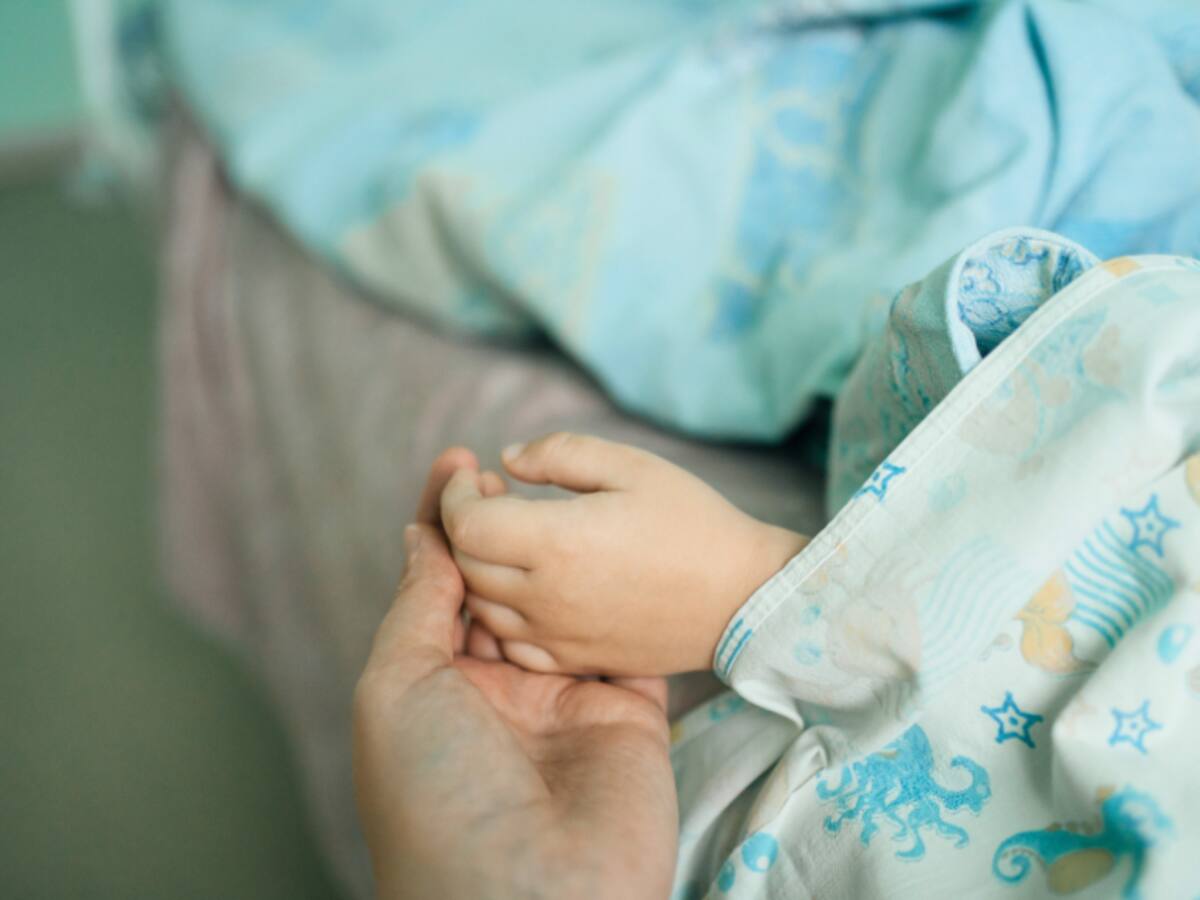 “La sobrevida máxima es de 40 años”: Niño chileno busca donante de células madre para vencer una rara enfermedad