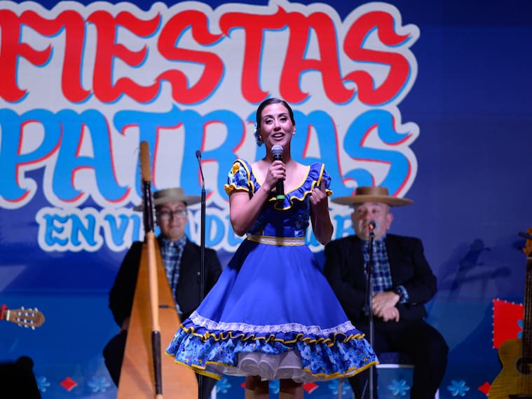 El impecable pie de cueca de Macarena Ripamonti