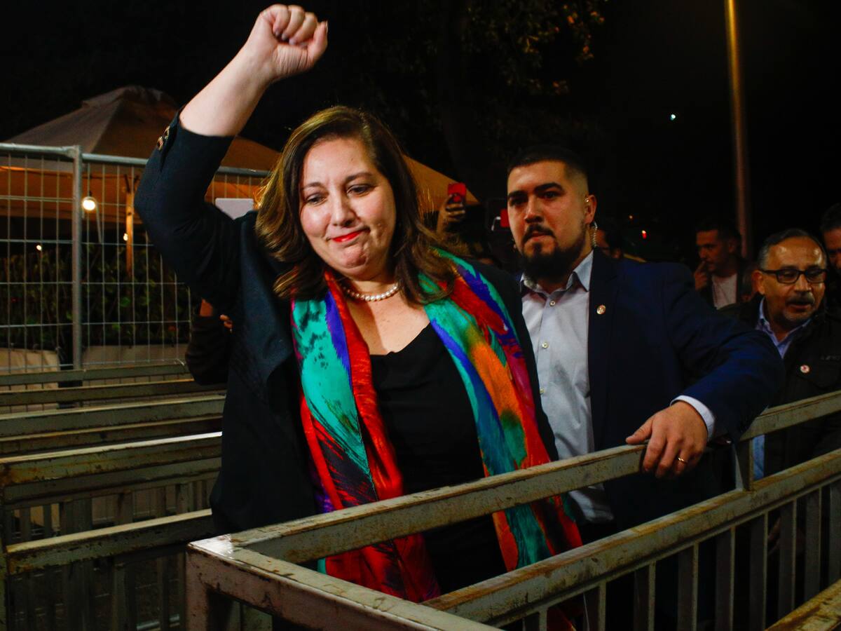 Al grito de “¡Se siente, se siente, Paulina presidente!”, la senadora Vodanovic reafirma su candidatura presidencial: “Nuestro partido ya decidió”
