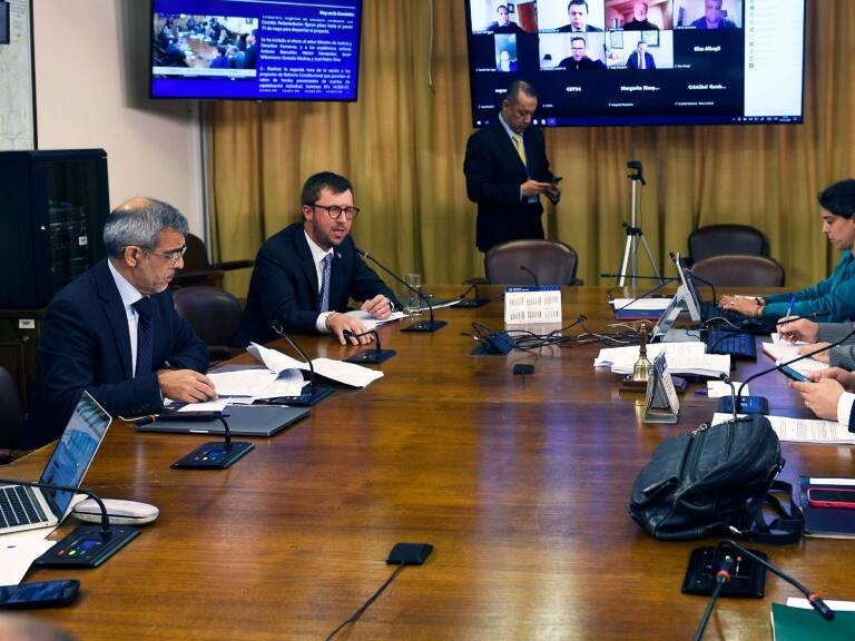 Sexto retiro: Gobierno pone urgencia al proyecto de ley que podría votarse este miércoles