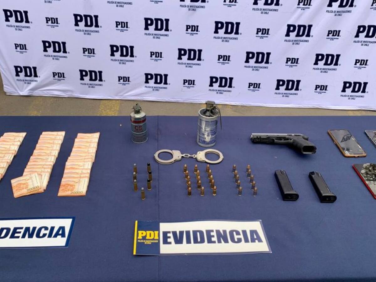 Exfuncionarios de Carabineros involucrados en robos de camiones: fiscal asegura que ayudaban a evitar controles