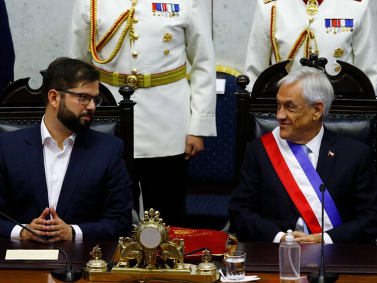 ¿Qué le dijo Piñera a Gabriel Boric? El particular y misterioso diálogo antes de entregarle la banda presidencial