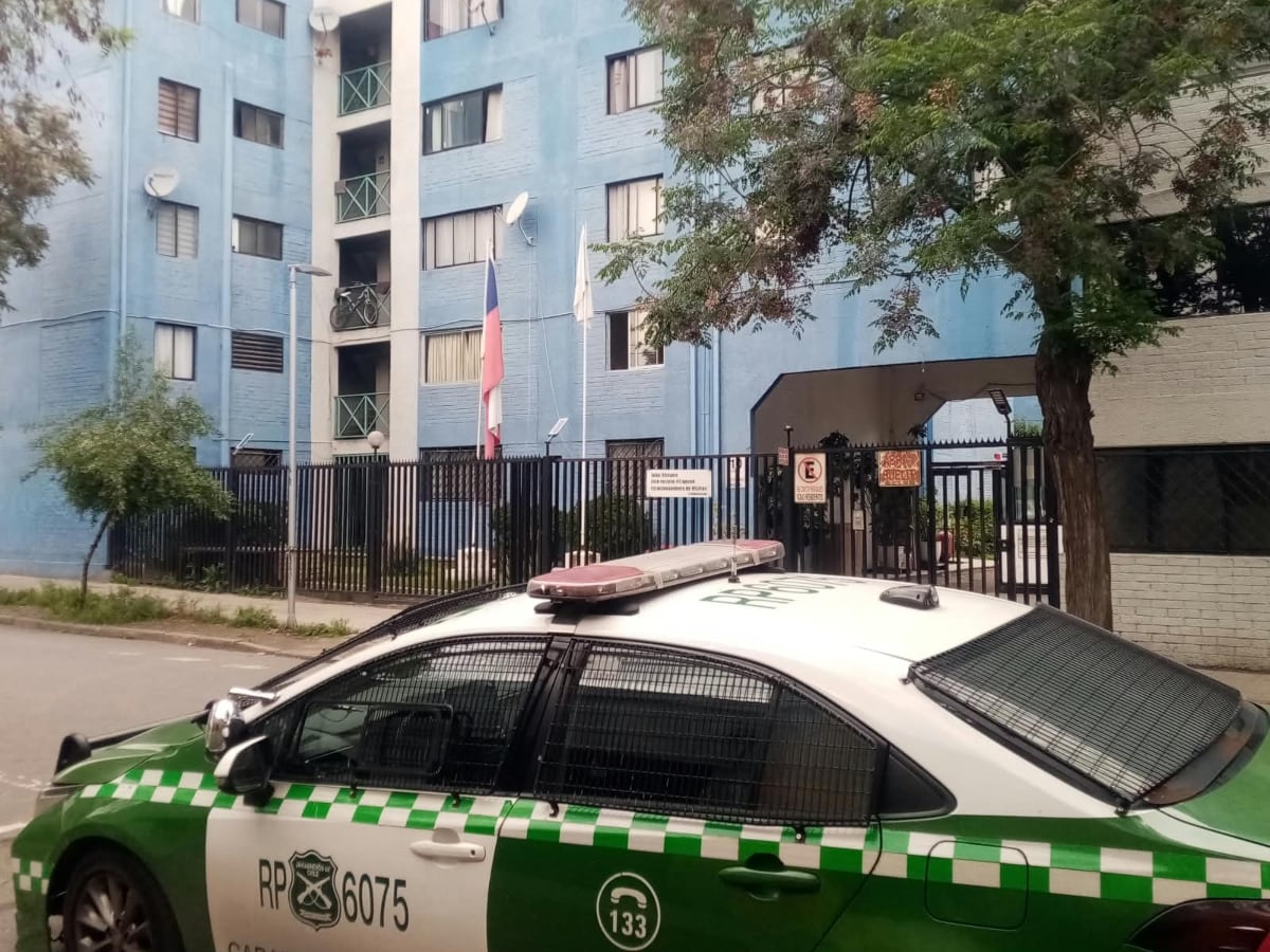 Violento robo en Santiago: sujetos se hicieron pasar por trabajadores y amarraron a dos mujeres