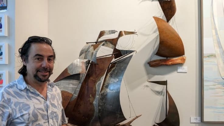 Artista chileno Jorge Lastra avanza a cuartos de final en concurso internacional impulsado por Johnny Depp
