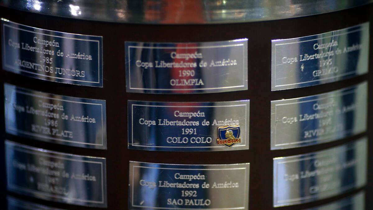 Impresentable es poco: los graves errores históricos en pieza conmemorativa por los 33 años de la Libertadores de Colo Colo