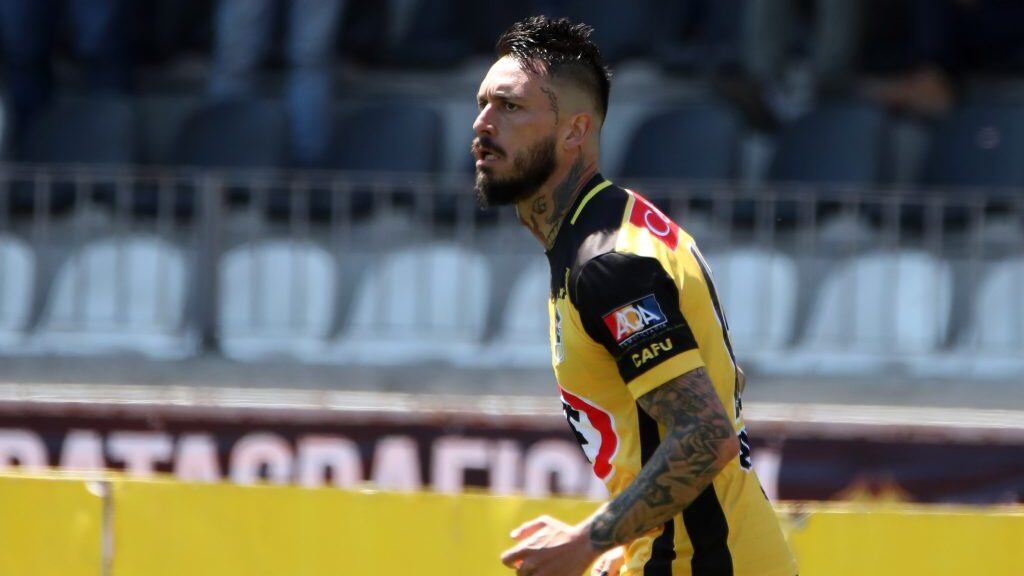 28 DE SEPTIEMBRE DE 2019/COQUIMBOMauricio Pinilla en festejo de su gol y el 1-1, durante el partido valido por la fecha 8 de la segunda rueda del Campeonato Nacional AFP PlanVital 2019, entre Coquimbo Unido y Deportes Antofagasta, disputado en el Estadio Francisco Sanchez Rumoroso.
FOTO: CAMILO CONTRERAS/AGENCIAUNO