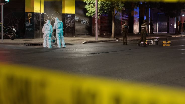 Ciclista permanece en riesgo vital tras violenta colisión con furgón en Maipú
