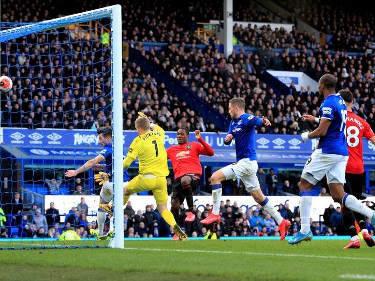 Everton se mide con Manchester United en la primera división del fútbol británico