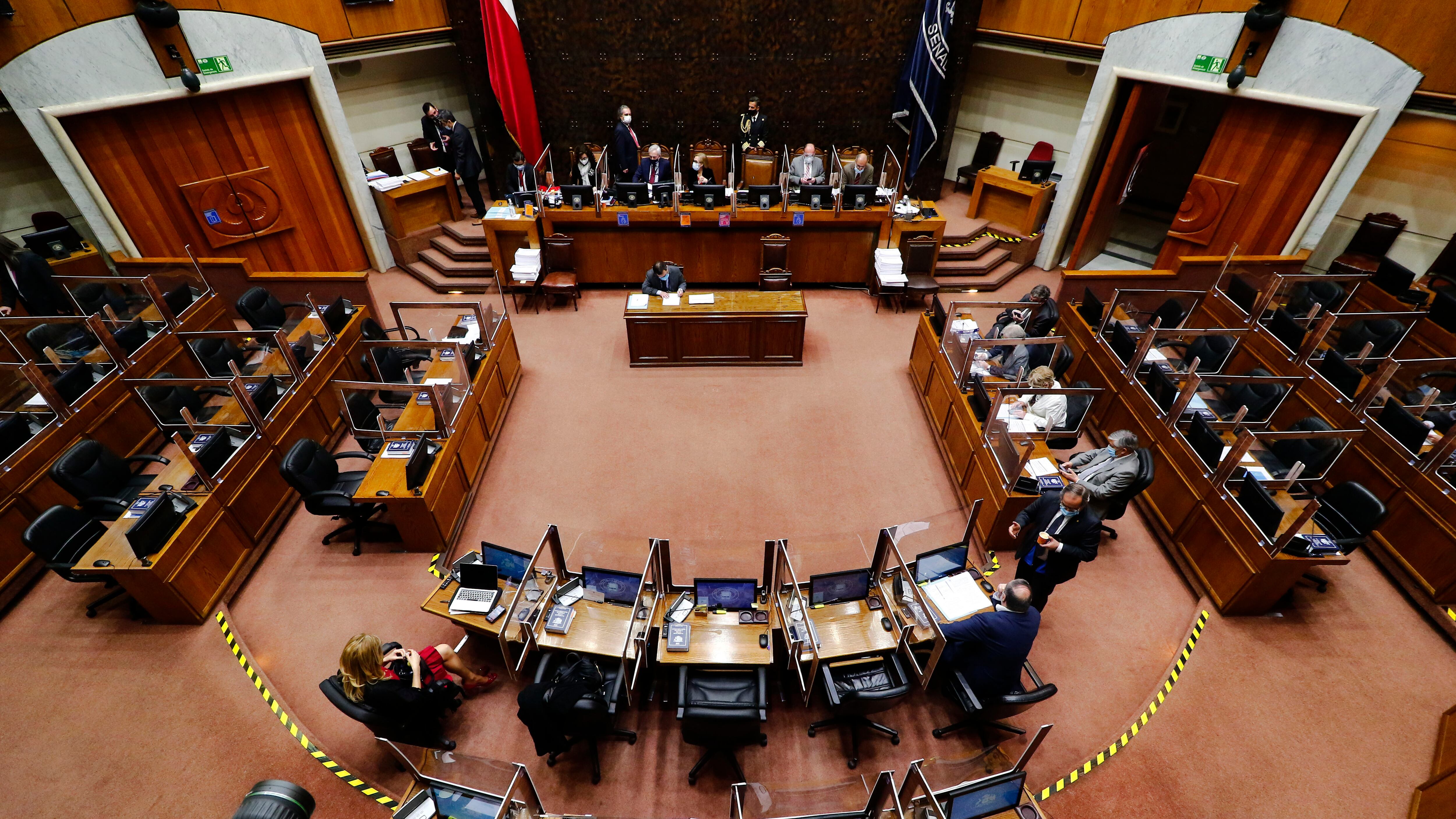 18 DE AGOSTO DE 2020/VALPARAISOVista general de la sesion del Senado, citada para discutir el proyecto de ley que evita el cierre de escuelas evaluadas como insuficientes por la Agencia de Calidad de la Educacion.
FOTO: LEONARDO RUBILAR CHANDIA/AGENCIAUNO