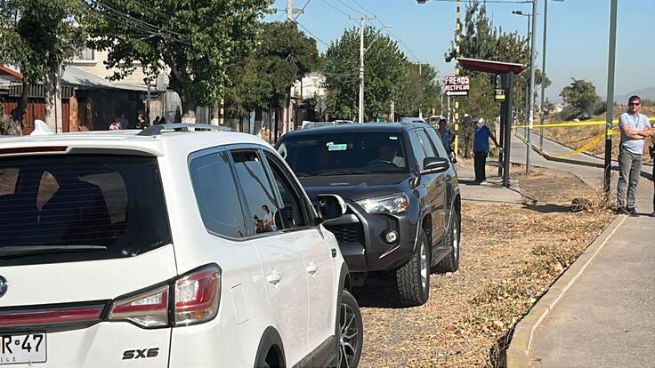 Identifican género de la víctima: esto es todo lo que sabe del hallazgo de un cuerpo calcinado y amarrado con alambres en La Pintana