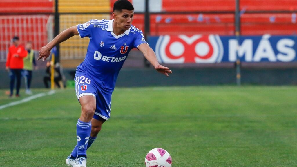 Israel Poblete valora la gestión de Sebastián Miranda en la U: "Su forma de jugar le viene bien al equipo"