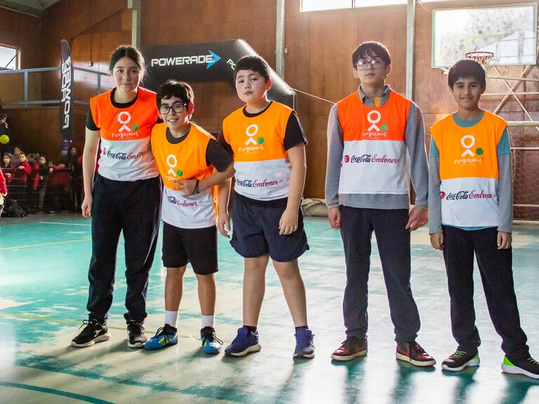 Fundación Fútbol Más oficializa nueva alianza que beneficiará a más de 150 niños en la región de Los Ríos