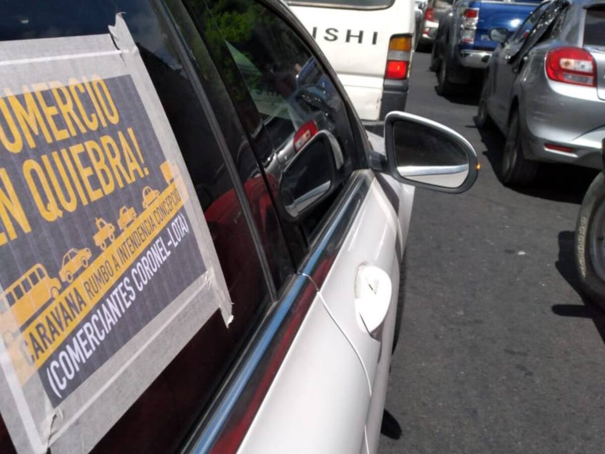 Concepción: Cerca de 100 comerciantes realizan caravana exigiendo el término de las cuarentenas en Coronel y Lota