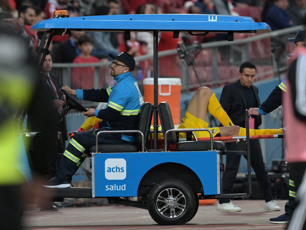 El duro diagnóstico preliminar de Carlos Lampe tras lesionarse ante Chile