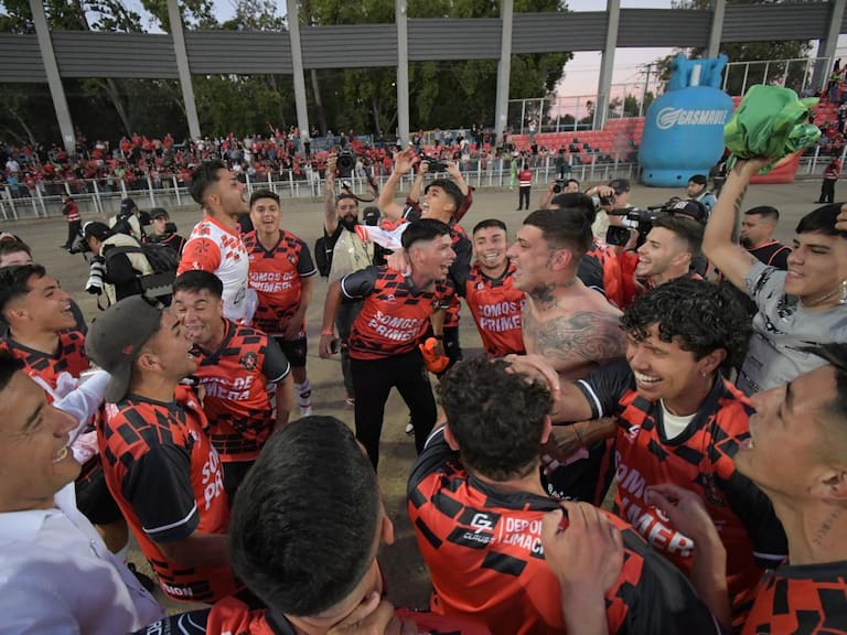 Renovación total: Deportes Limache asegura once refuerzos para su debut en Primera División el 2025