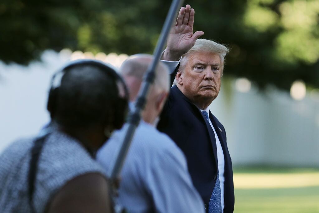 Donald Trump en el patio de la Casa Blanca
