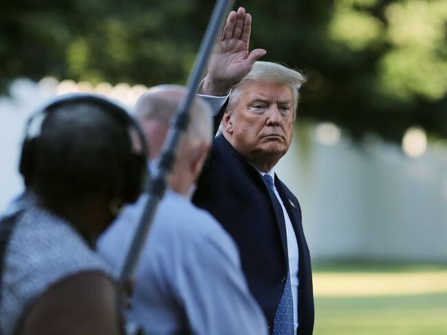 Donald Trump en el patio de la Casa Blanca